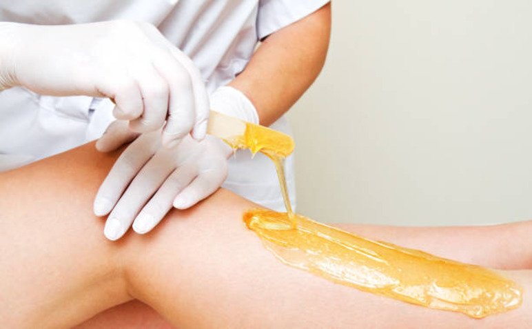 Half Legs Waxing -Honey Waxing