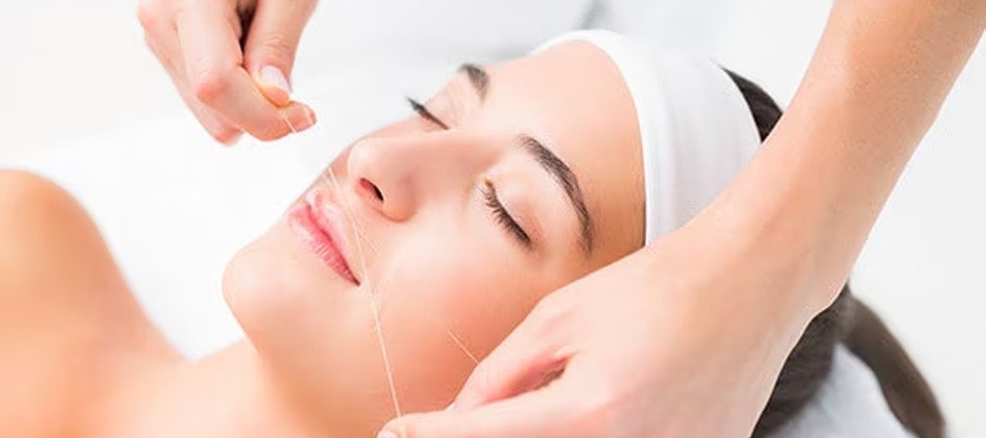 Upper Lips Threading 